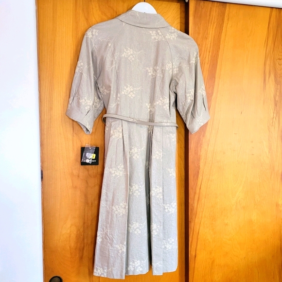 Ellen Tracy Dress w/ Belt - size 6 - Picture 4 of 15